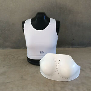 Protector de Pecho Femenino